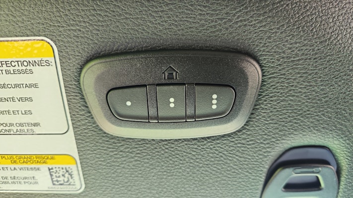 2025 Jeep Wrangler Sport S photo 17
