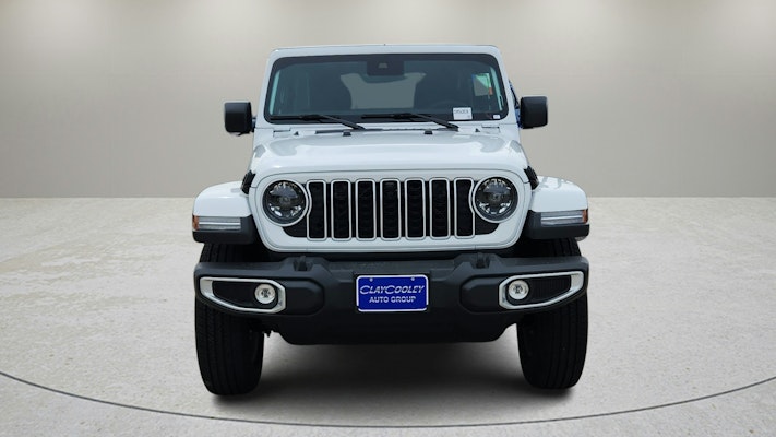 2025 Jeep Wrangler Sahara photo 2