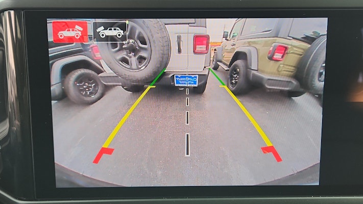2025 Jeep Wrangler Sahara photo 16
