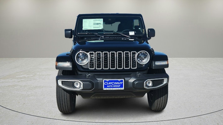 2025 Jeep Wrangler Sahara photo 2