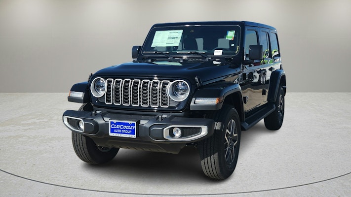 2025 Jeep Wrangler Sahara photo 3
