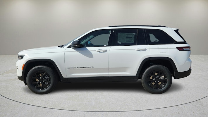 2025 Jeep Grand Cherokee Altitude X photo 4
