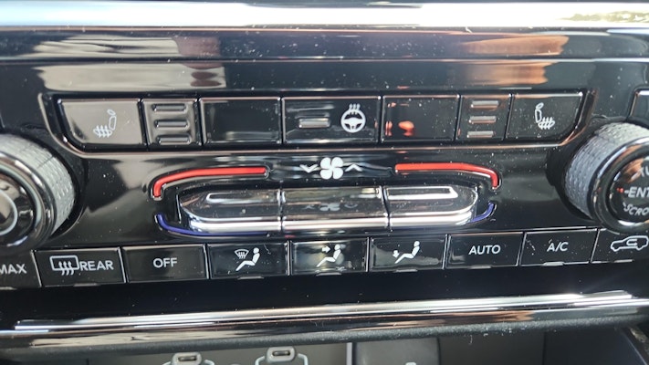 2025 Jeep Grand Cherokee Altitude X photo 17