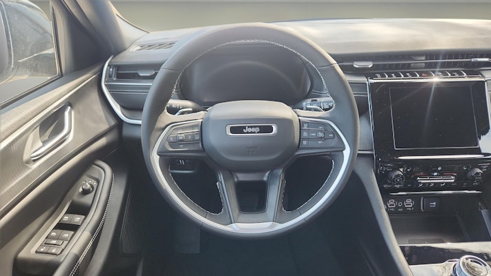 2025 Jeep Grand Cherokee Altitude X photo 22