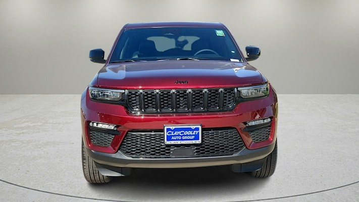 2025 Jeep Grand Cherokee Limited photo 2