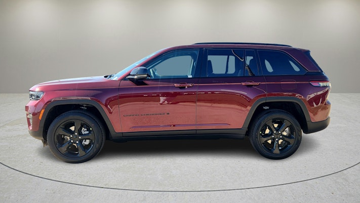 2025 Jeep Grand Cherokee Limited photo 4