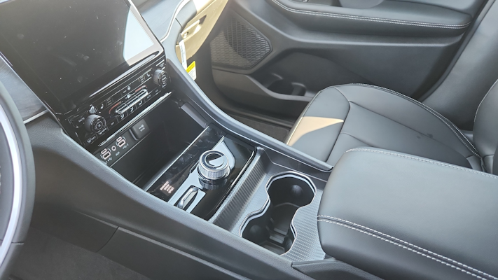 2025 Jeep Grand Cherokee Limited photo 13