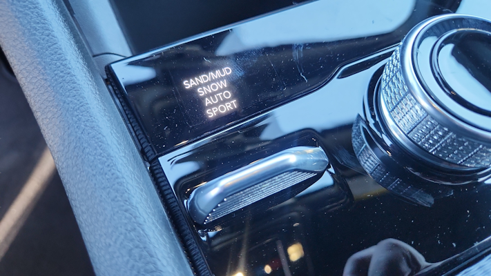 2025 Jeep Grand Cherokee Limited photo 15
