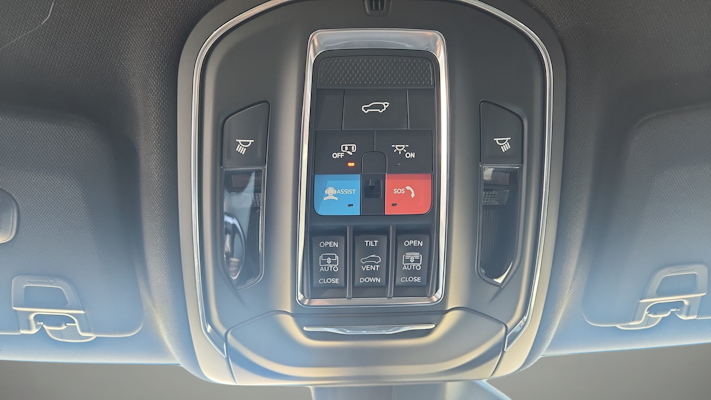 2025 Jeep Grand Cherokee Limited photo 16
