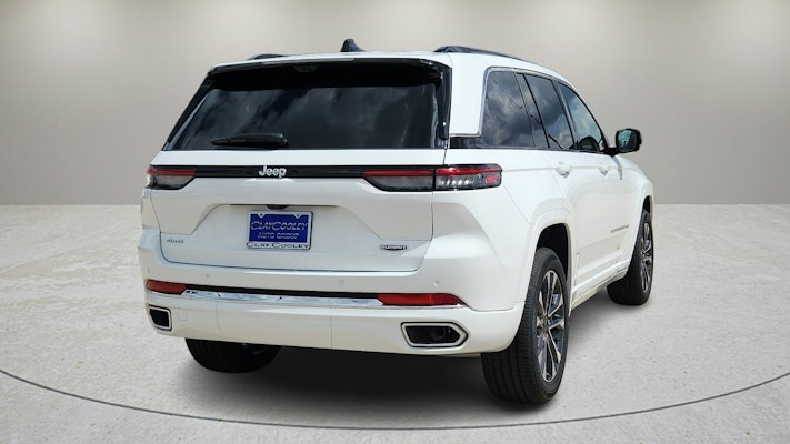 2025 Jeep Grand Cherokee Overland photo 7