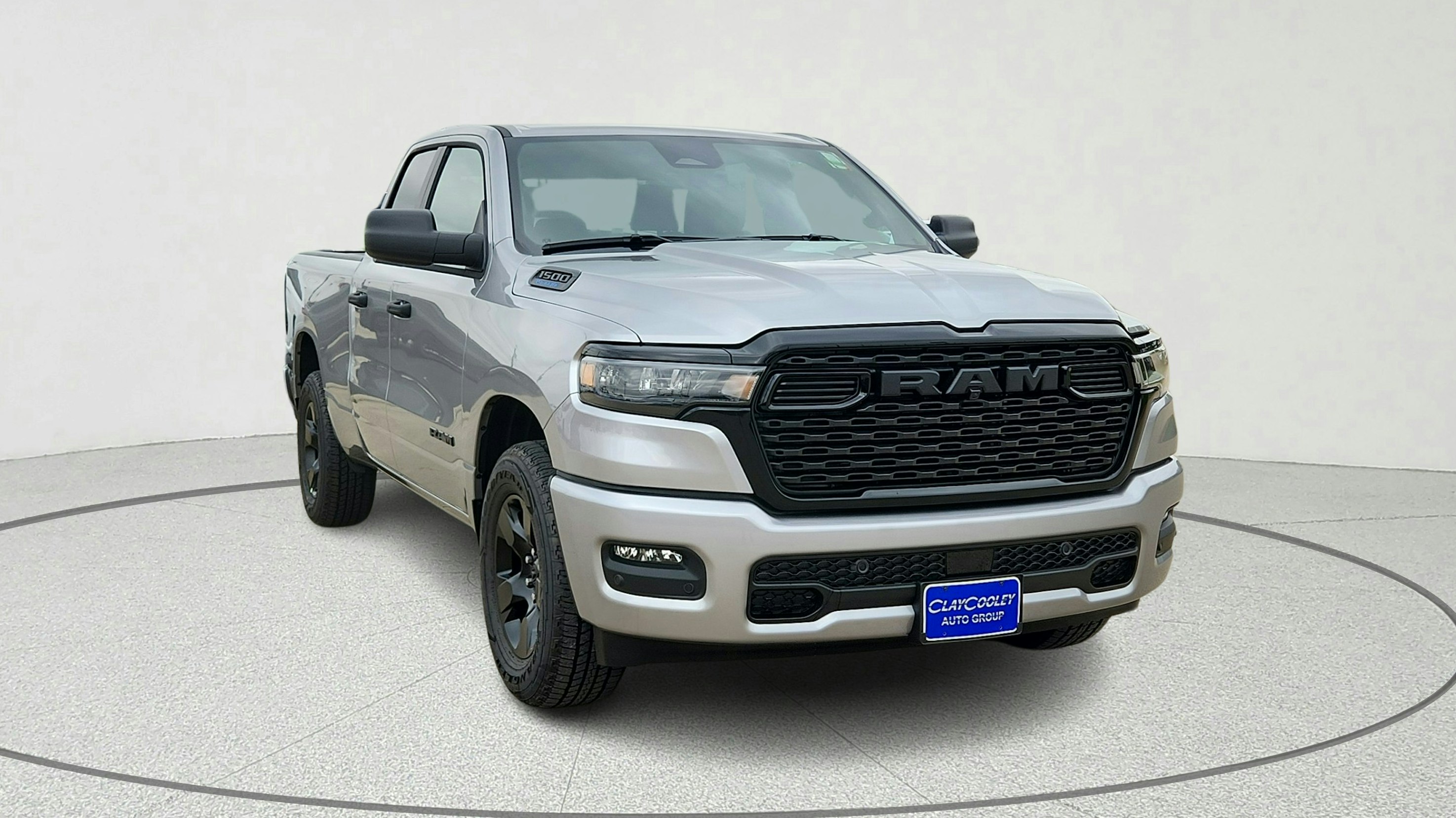 2025 Ram 1500 Tradesman photo 2