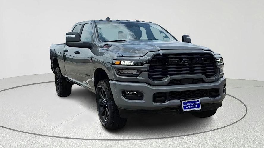 2025 Ram 2500 Tradesman photo 3