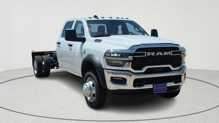2026 Ram 5500 Tradesman photo 4