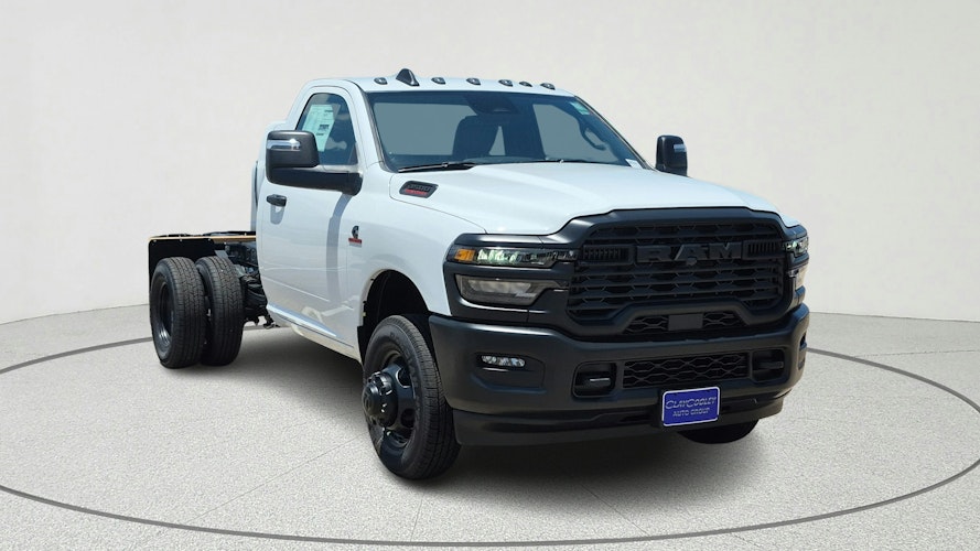 2025 Ram 3500 Tradesman photo 2